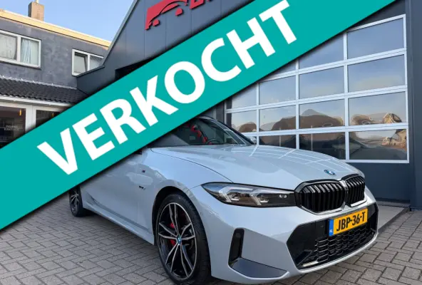 320e M-Sport Performance / Pano / Hud / 360 Cam / H&K / Full Black .
