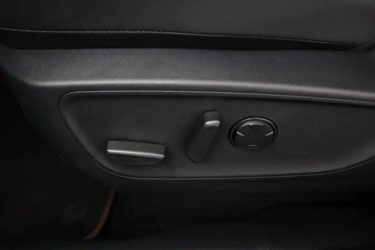 2.5 PHEV ST-Line X | Winterpack | Matrix LED | Elek. AGR Stoelen | 360 Camera | Head-Up | B&O Audio | CarPlay/Android Auto