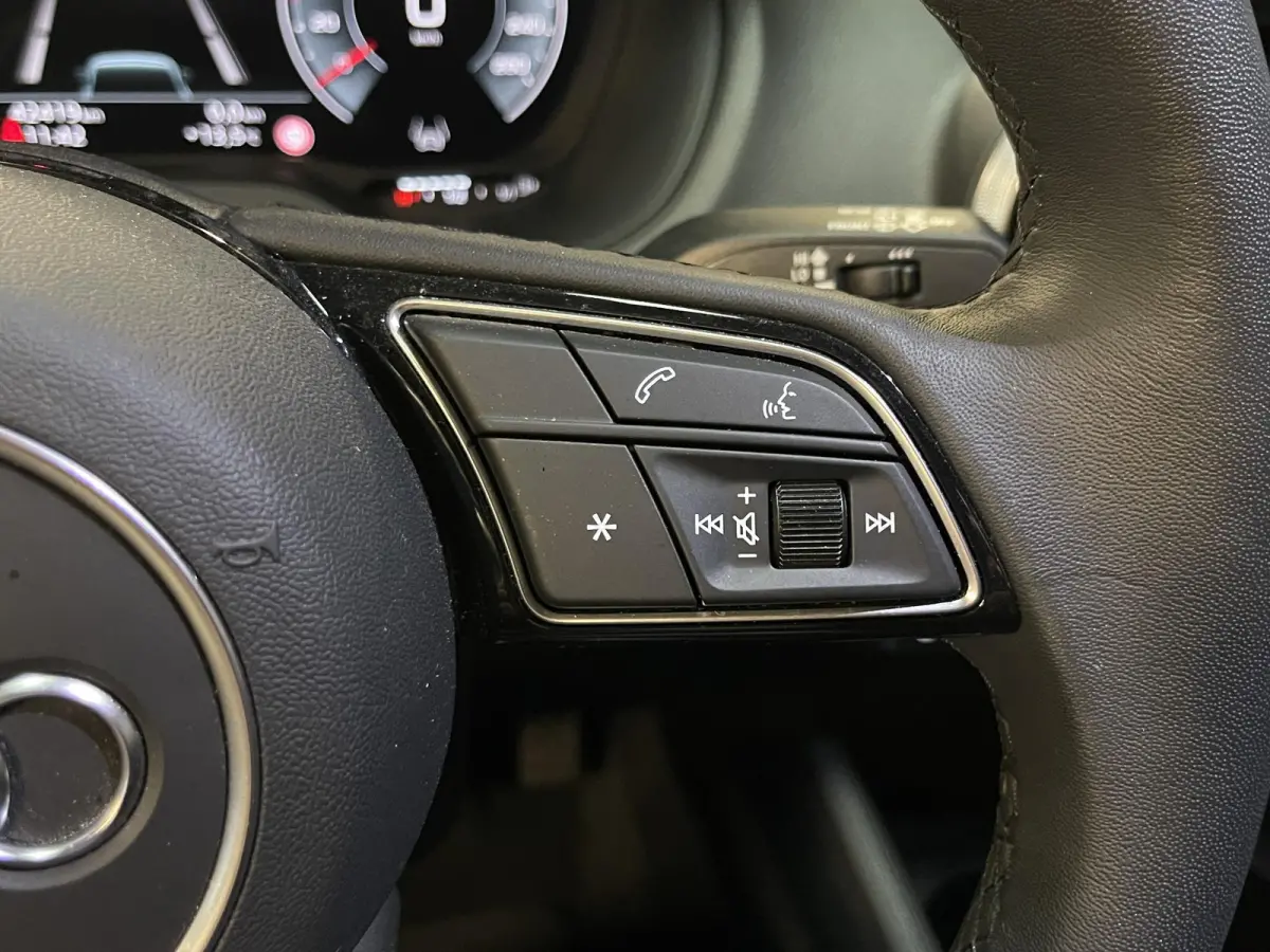 35 TFSI S Edition 17"/Matrix LED/Camera/Adaptieve cruise/Keyless/PDC v+a/Stoelverwarming/Apple Carplay & Android Auto