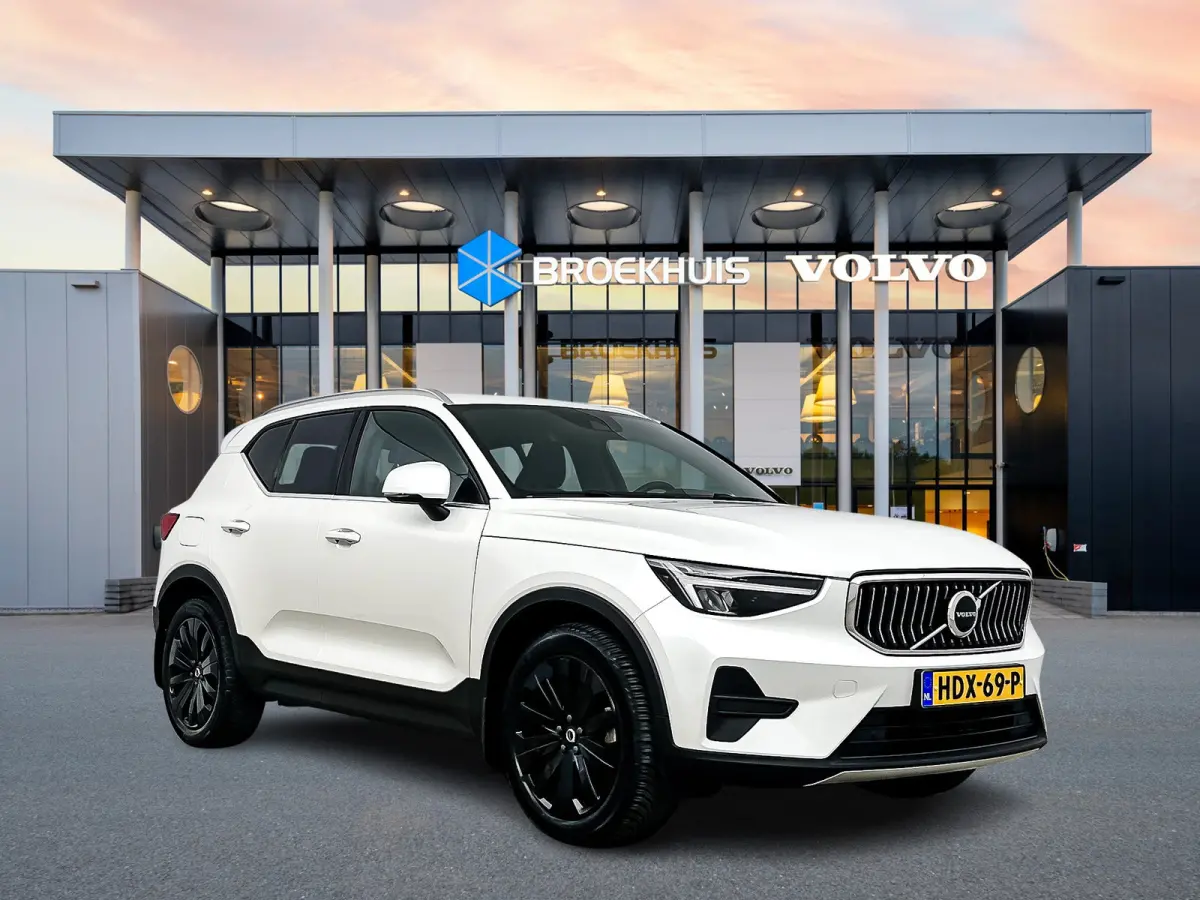 T4 Plug-in hybrid Plus Bright | 19" | Leder / Nubuck | Elektr. verst. Stoelen | Trekhaak | Harman Kardon | Adaptieve cruise | BLIS | Stoel/stuurverwarming