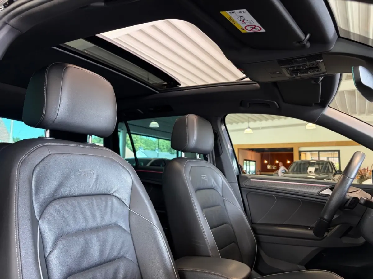 1.5 TSI 2x R-Line Pano ACC IQ.Light V-Cockpit Leder Memory Camera E.klep