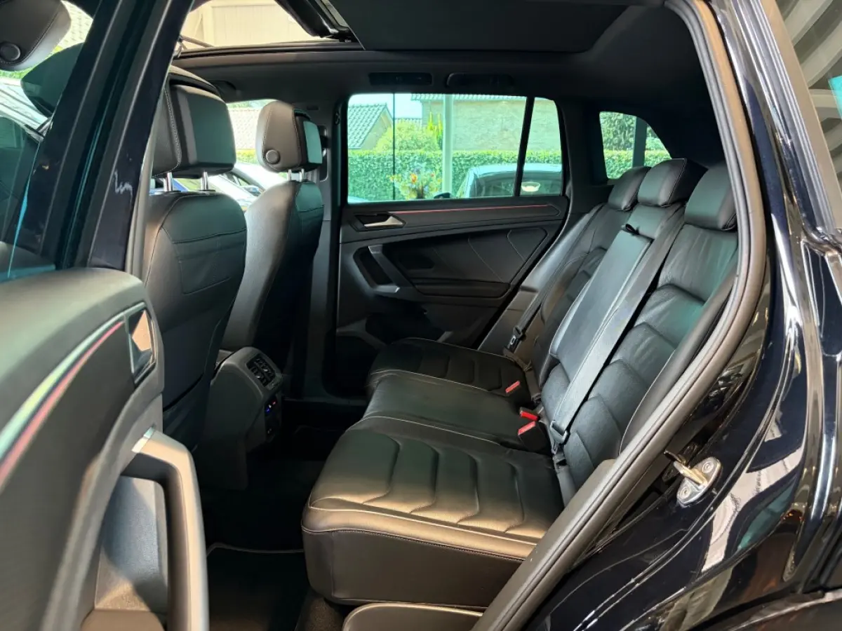 1.5 TSI 2x R-Line Pano ACC IQ.Light V-Cockpit Leder Memory Camera E.klep