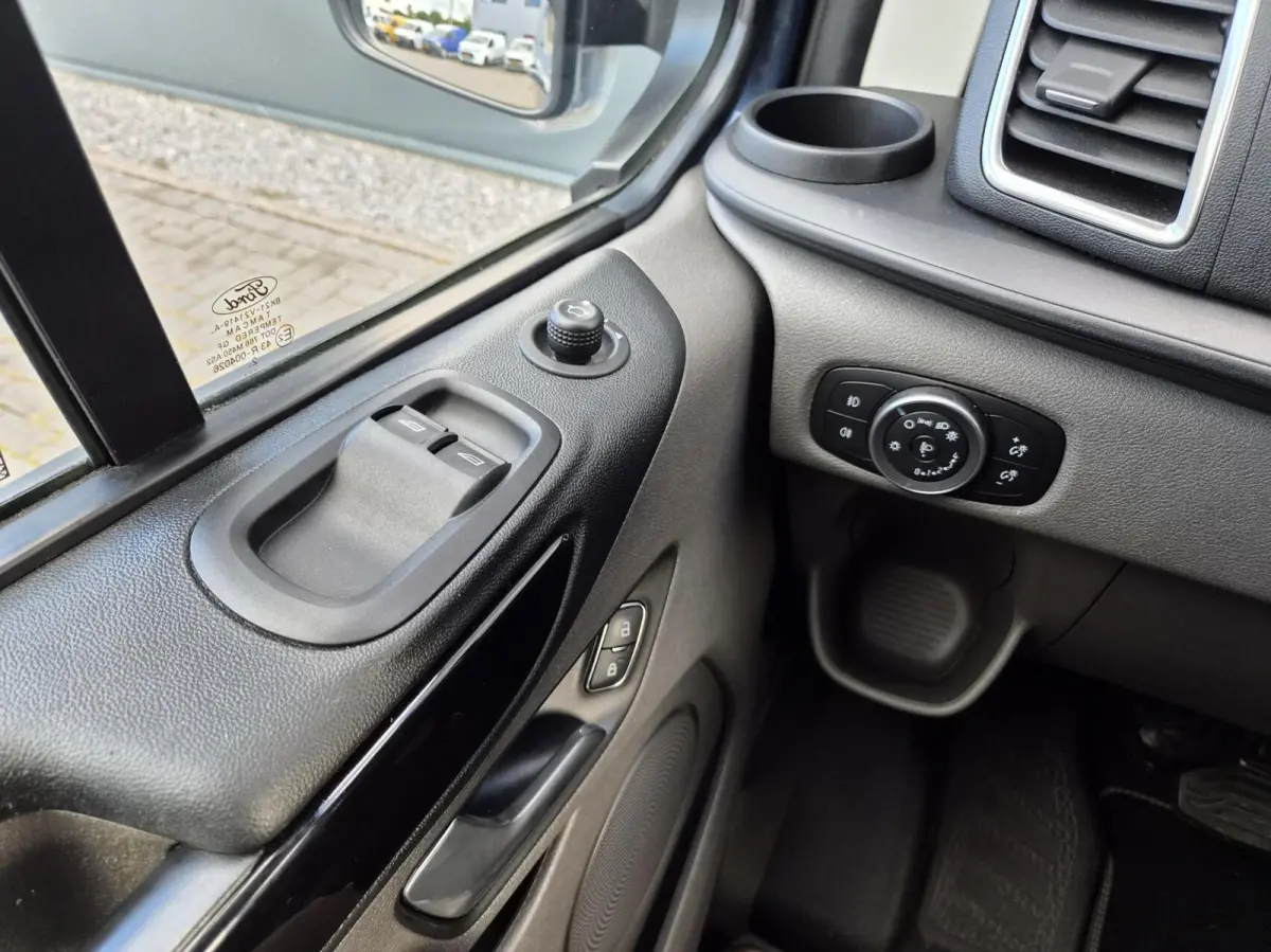 2.0 TDCI L2H1 DC 6-zits Airco 170pk