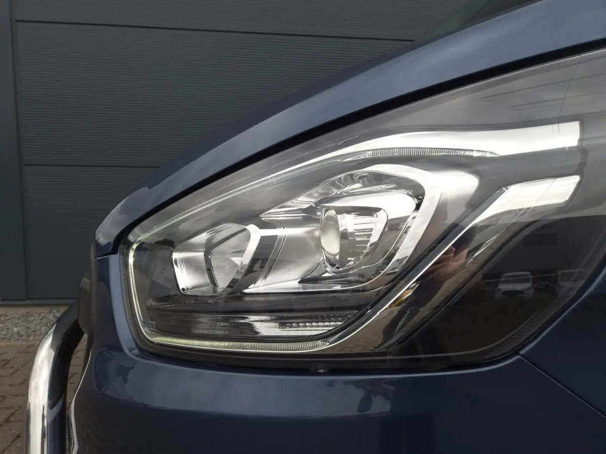2.0 TDCI L2H1 DC 6-zits Airco 170pk