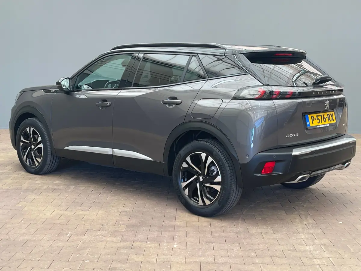 1.2 PureTech GT Nieuw binnen! | Automaat! | Camera | Clima | Cruise | Carplay | Keyless start | 17 LMV | 58.000KM!| Achteruitrijcamera | Airco (automatisch) | Centrale deurvergrendeling met 