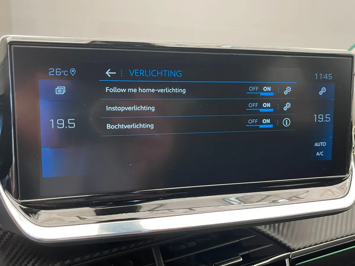 1.2 PureTech GT Nieuw binnen! | Automaat! | Camera | Clima | Cruise | Carplay | Keyless start | 17 LMV | 58.000KM!| Achteruitrijcamera | Airco (automatisch) | Centrale deurvergrendeling met 
