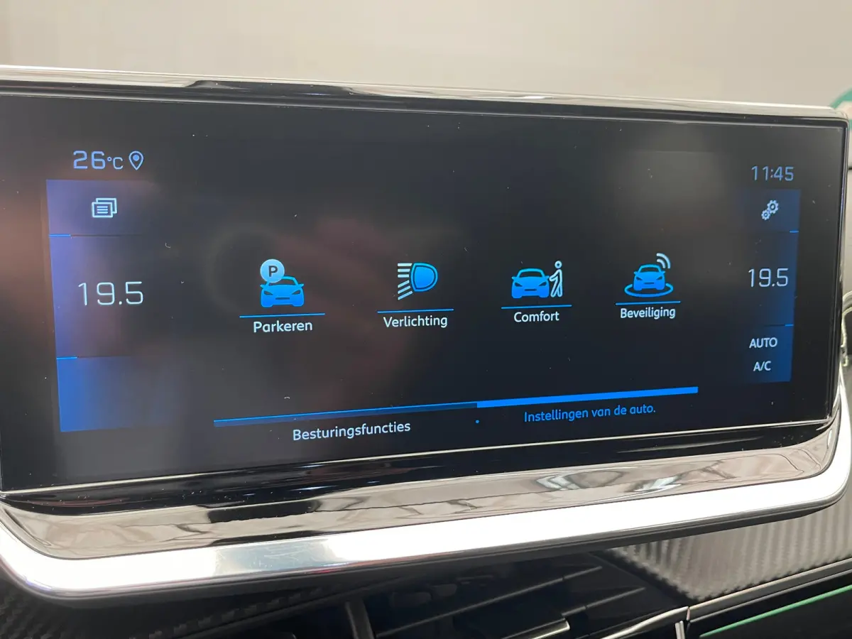 1.2 PureTech GT Nieuw binnen! | Automaat! | Camera | Clima | Cruise | Carplay | Keyless start | 17 LMV | 58.000KM!| Achteruitrijcamera | Airco (automatisch) | Centrale deurvergrendeling met 