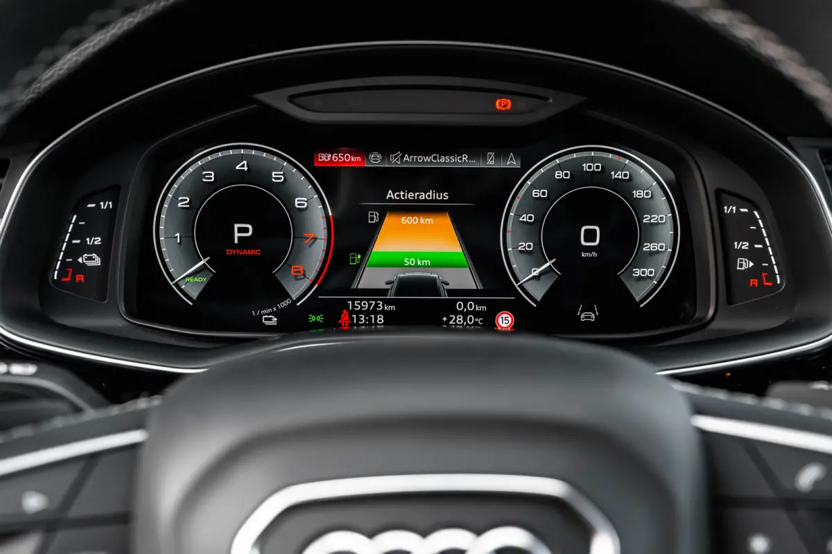 55 TFSI e quattro Pro Line S 394PK | Trekhaak | Panorama Dak | 360 Camera | Sfeerverlichting | Stoelverw. voor&achter