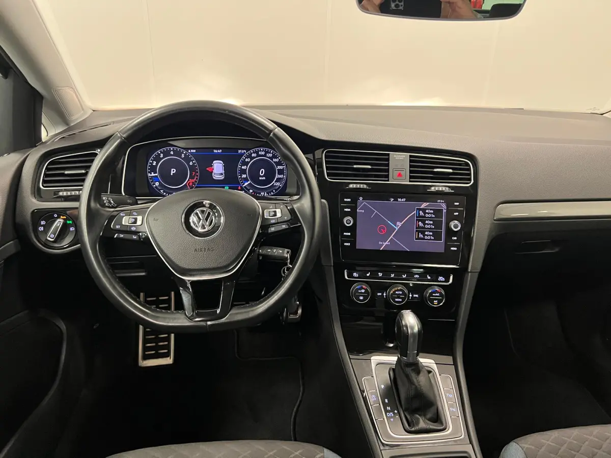 1.5 TSI Highline / STOELVERW. / DSG AUTOMAAT / NAVI / TREKH. /