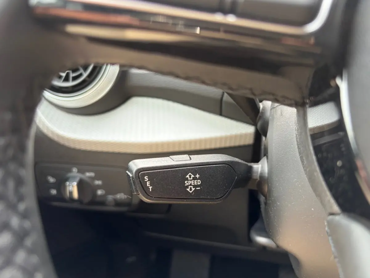 35 TFSI S-Tronic LED Navi V-Cockpit Cruise PDC NL-auto