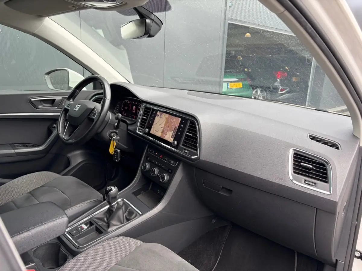 1.0 TSI 1e eig. LED Camera Carplay V-Cockpit Cruise Trekhaak NL-auto