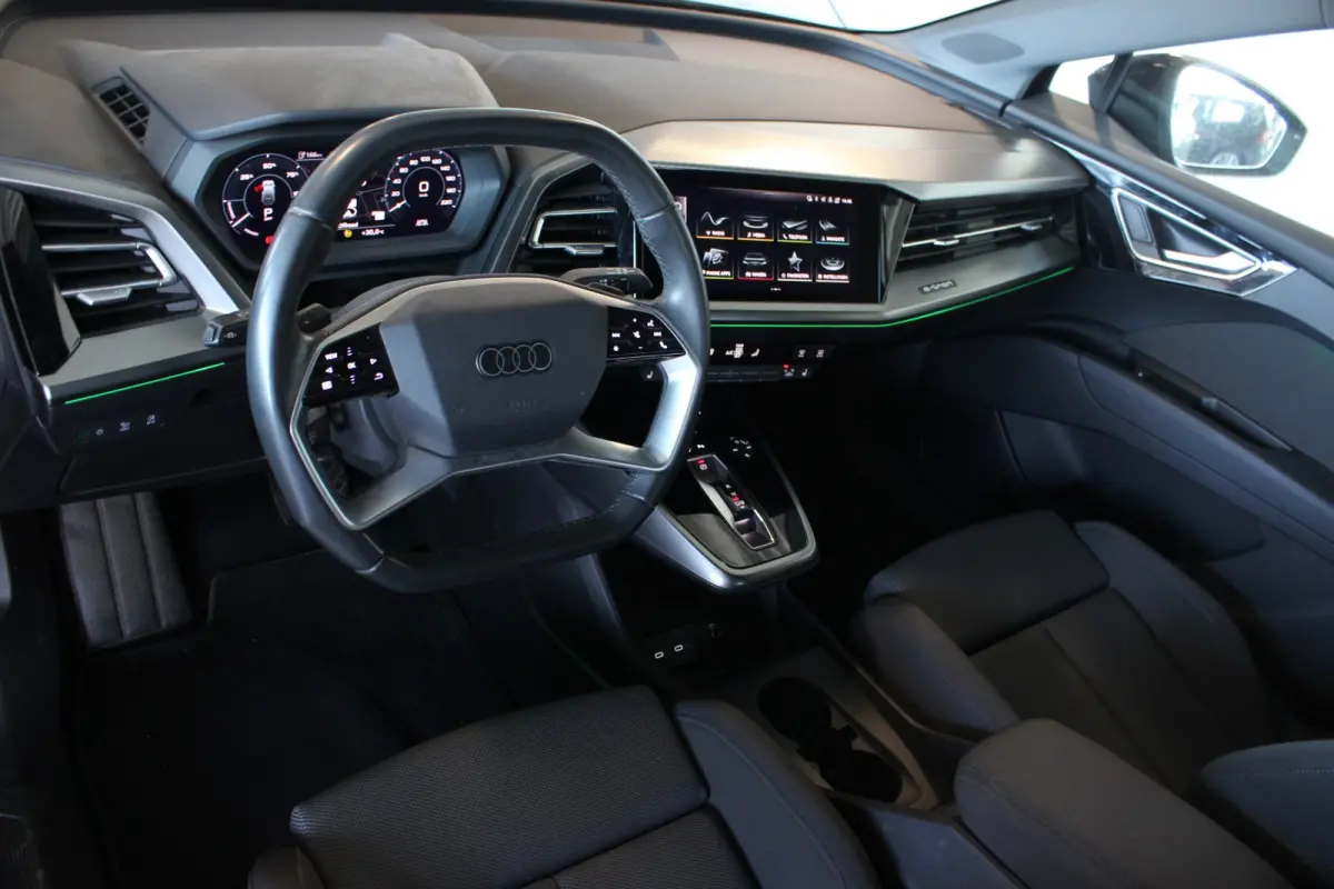 35 Launch edition Advanced 55 kWh Carplay | Stoelverw. | Pricavy glass | LED Matrix | Sportstoelen | 19" LMV | PDC V+A