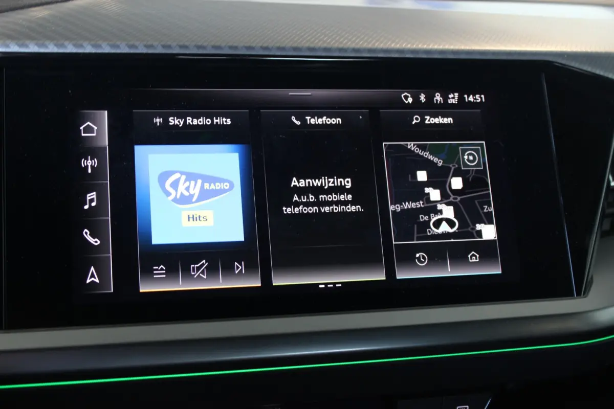 35 Launch edition Advanced 55 kWh Carplay | Stoelverw. | Pricavy glass | LED Matrix | Sportstoelen | 19" LMV | PDC V+A