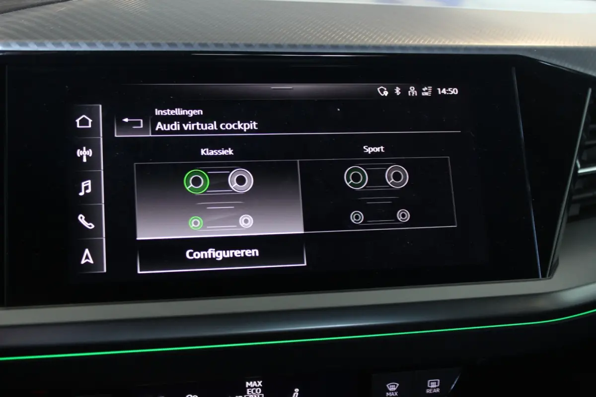 35 Launch edition Advanced 55 kWh Carplay | Stoelverw. | Pricavy glass | LED Matrix | Sportstoelen | 19" LMV | PDC V+A