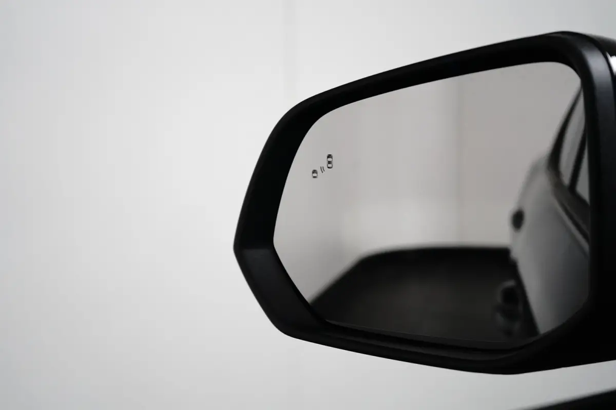 Premium Standard Range RWD 52 kWh | Achteruitrijcamera | Draadloze telefoonlader | LED achterlichten
