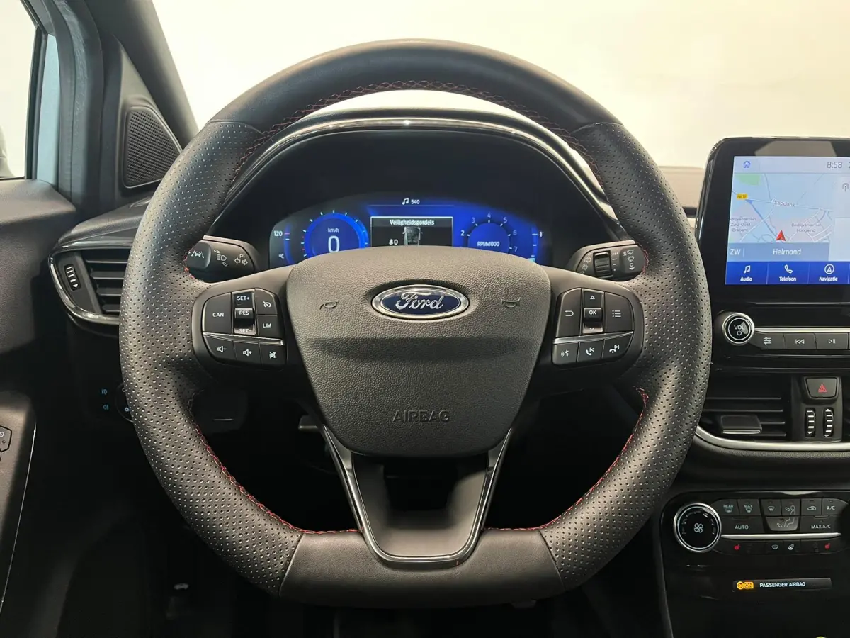 1.0 EcoBoost ST-Line Navigatie Apple Carplay Android Auto Parkeerhulp achter Cruise Control Stoel-en stuurverwarming Climate Control Lichtmetalen velgen