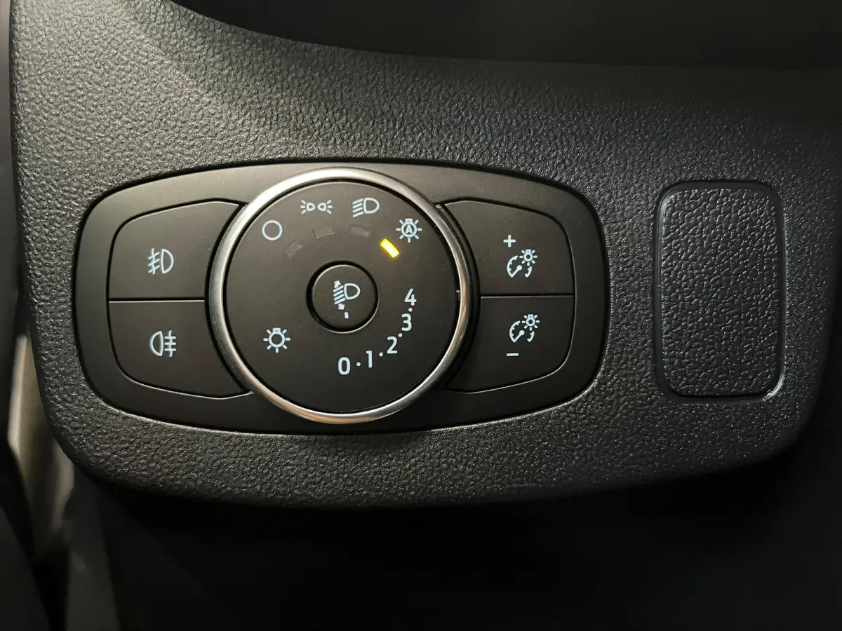 1.0 EcoBoost ST-Line Navigatie Apple Carplay Android Auto Parkeerhulp achter Cruise Control Stoel-en stuurverwarming Climate Control Lichtmetalen velgen