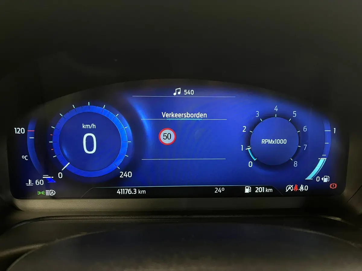 1.0 EcoBoost ST-Line Navigatie Apple Carplay Android Auto Parkeerhulp achter Cruise Control Stoel-en stuurverwarming Climate Control Lichtmetalen velgen