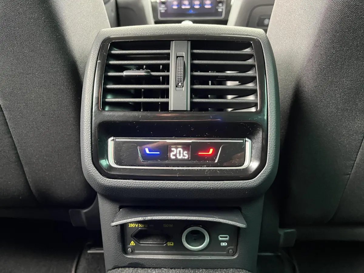 1.4 TSI PHEV GTE Business | Trekhaak | A.Camera | Winterpakket | ACC |