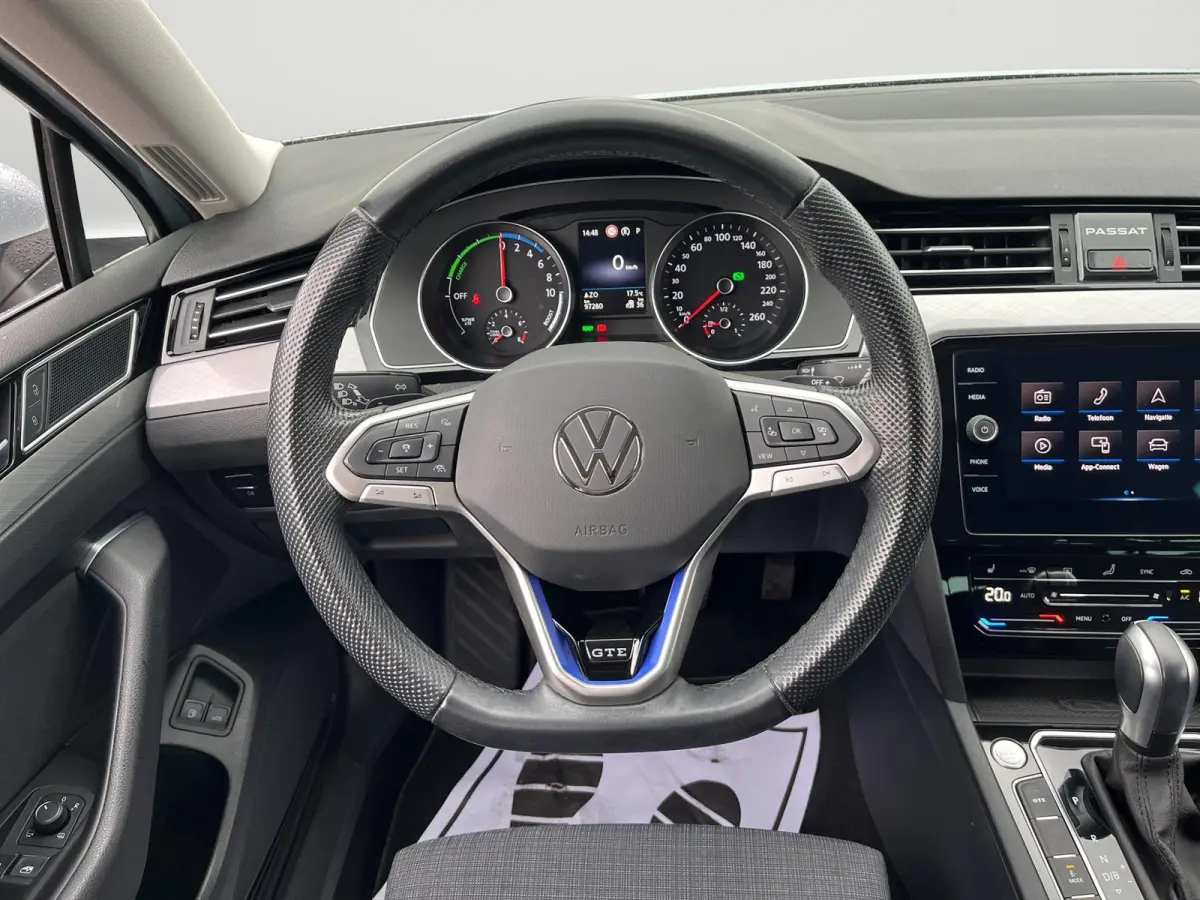 1.4 TSI PHEV GTE Business | Trekhaak | A.Camera | Winterpakket | ACC |
