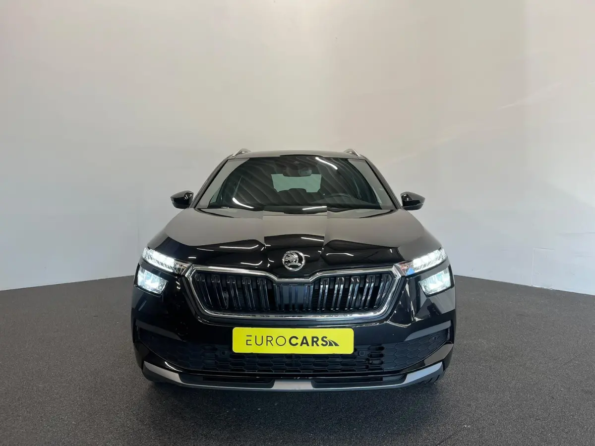 1.0 TSI DSG Clever Panoramadak Trekhaak Navigatie Apple Carplay Android Auto Camera Parkeerhulp Cruise Control Stoelverwarming Climate Control Lichtmetalen velgen