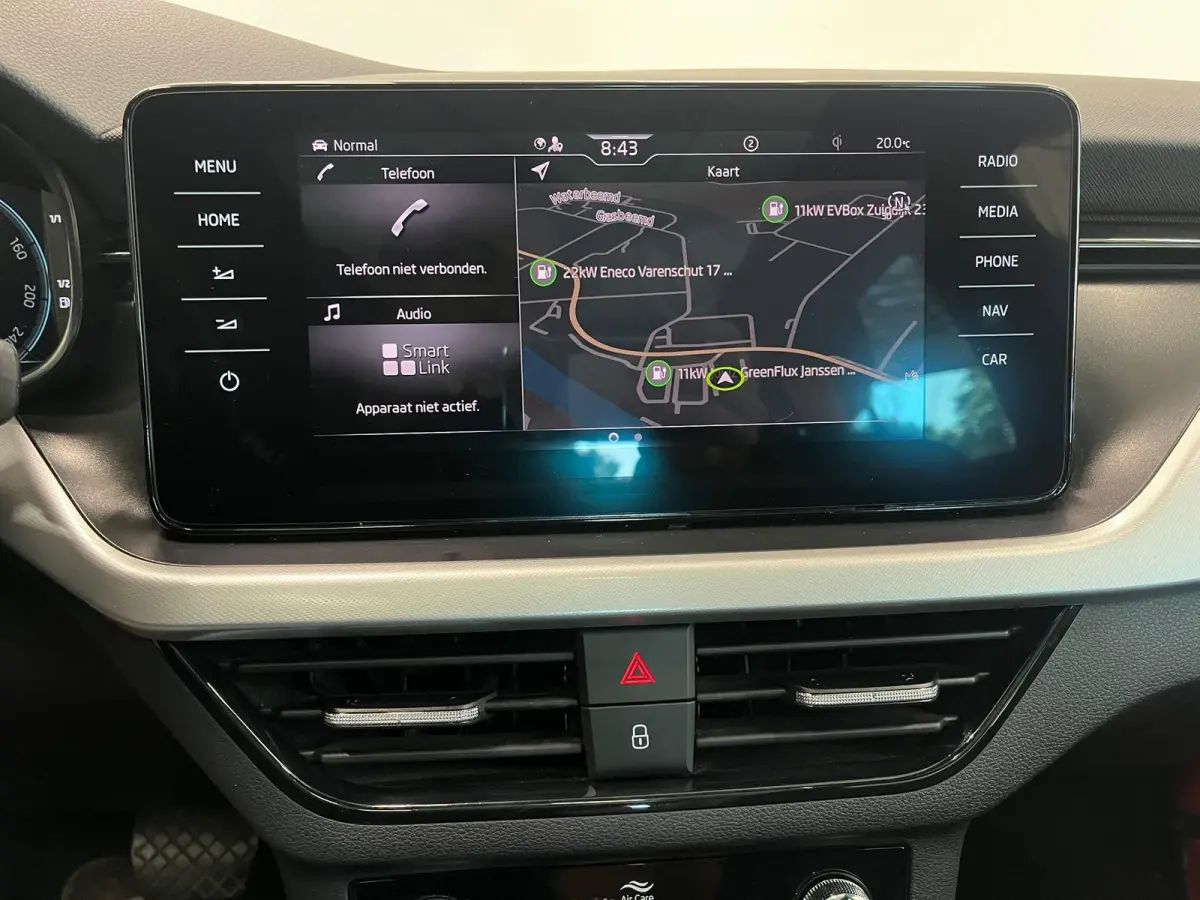 1.0 TSI DSG Clever Panoramadak Trekhaak Navigatie Apple Carplay Android Auto Camera Parkeerhulp Cruise Control Stoelverwarming Climate Control Lichtmetalen velgen