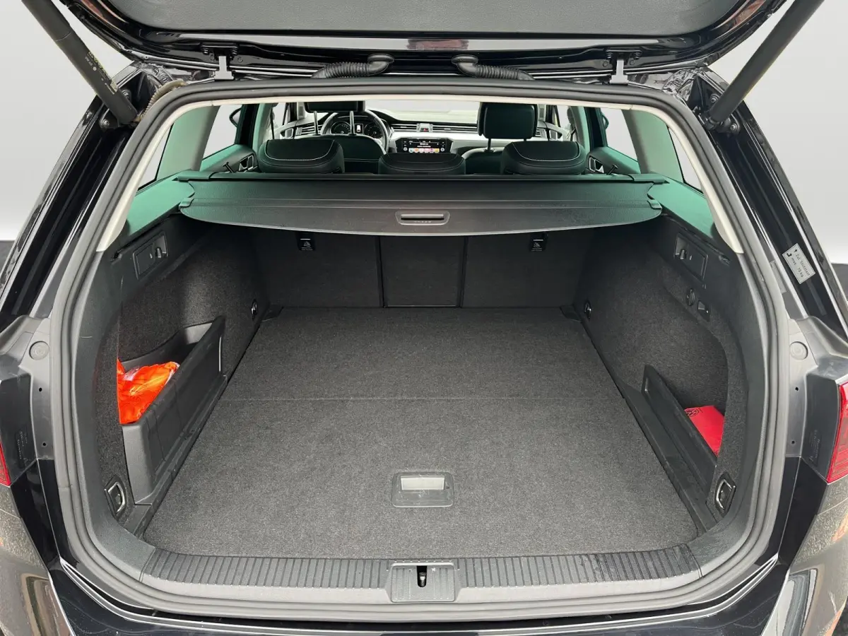 1.4 TSI PHEV GTE Business Trekhaak | Leder | Elec. Klep |