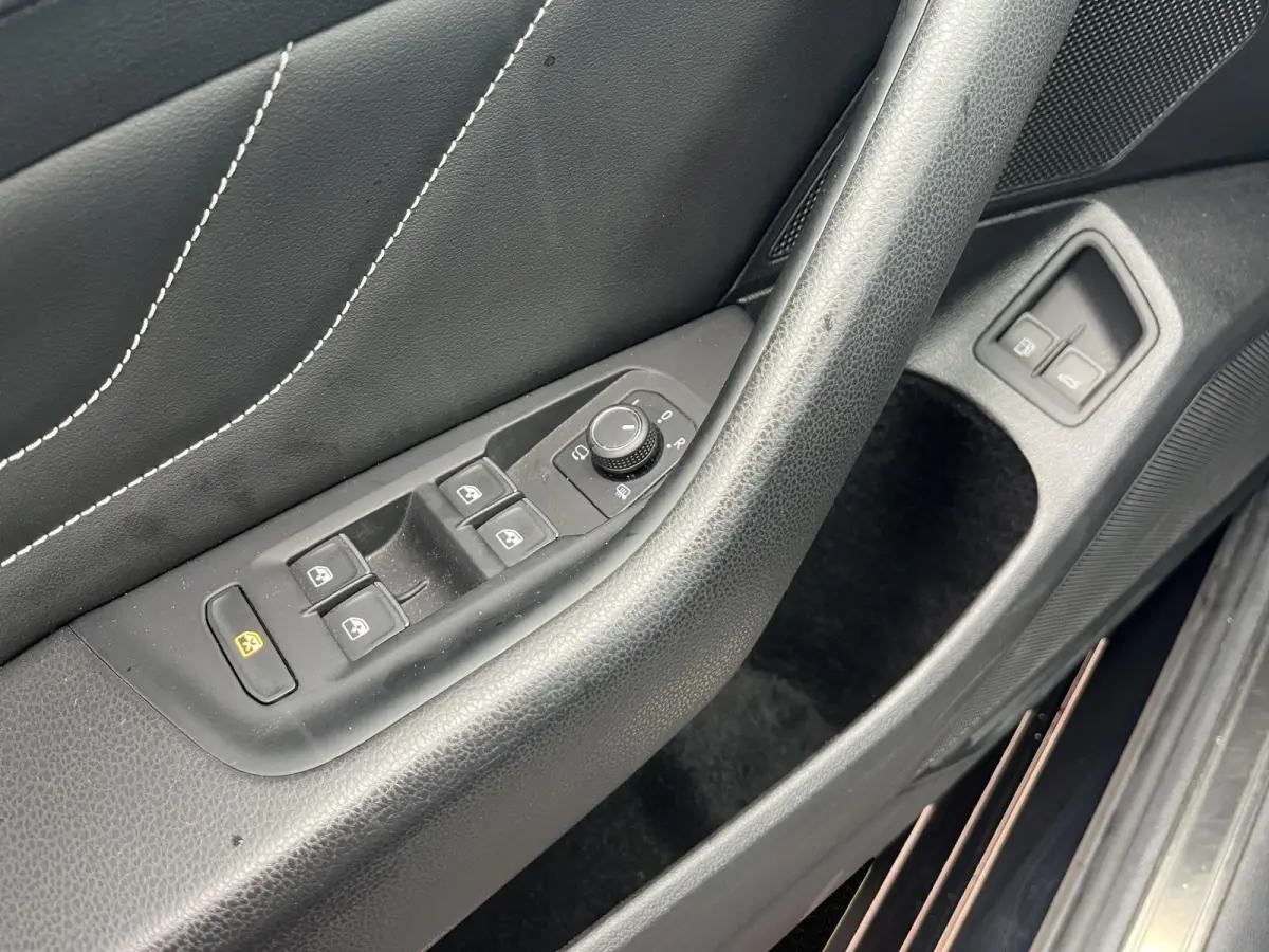 1.4 TSI PHEV GTE Business Trekhaak | Leder | Elec. Klep |