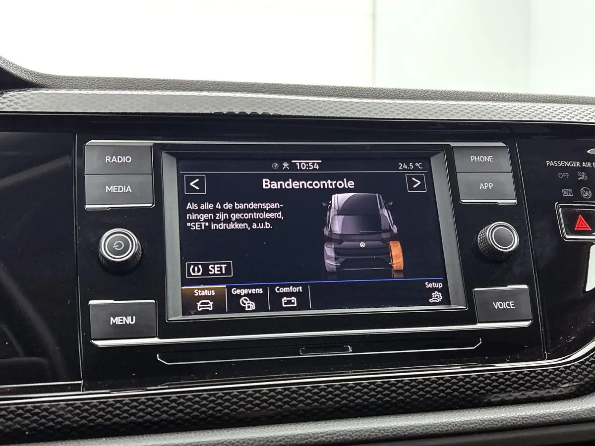 1.0 TSI Life Edition | 95 PK | Digital Cockpit | Airco | Parkeercamera | Keyless | Carplay / Android Auto