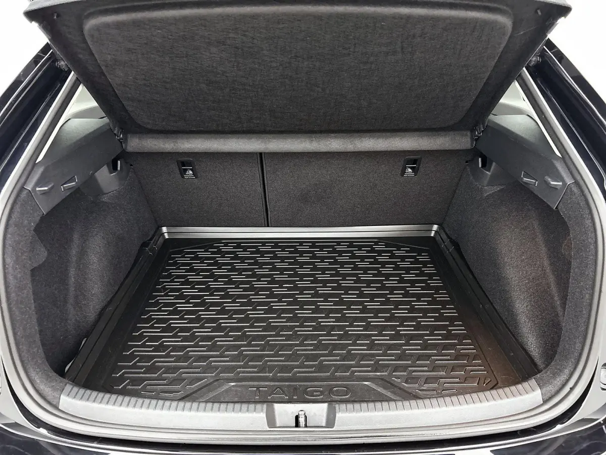1.0 TSI Life Edition | 95 PK | Digital Cockpit | Airco | Parkeercamera | Keyless | Carplay / Android Auto