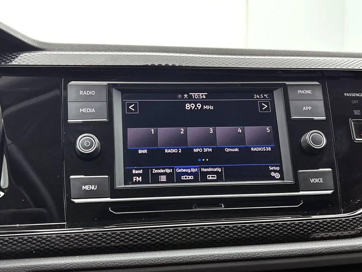 1.0 TSI Life Edition | 95 PK | Digital Cockpit | Airco | Parkeercamera | Keyless | Carplay / Android Auto