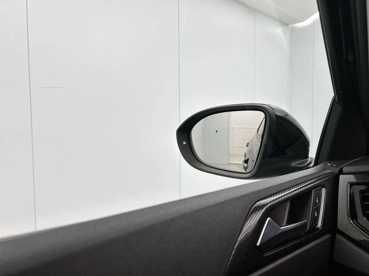 1.0 TSI Life Edition | 95 PK | Digital Cockpit | Airco | Parkeercamera | Keyless | Carplay / Android Auto