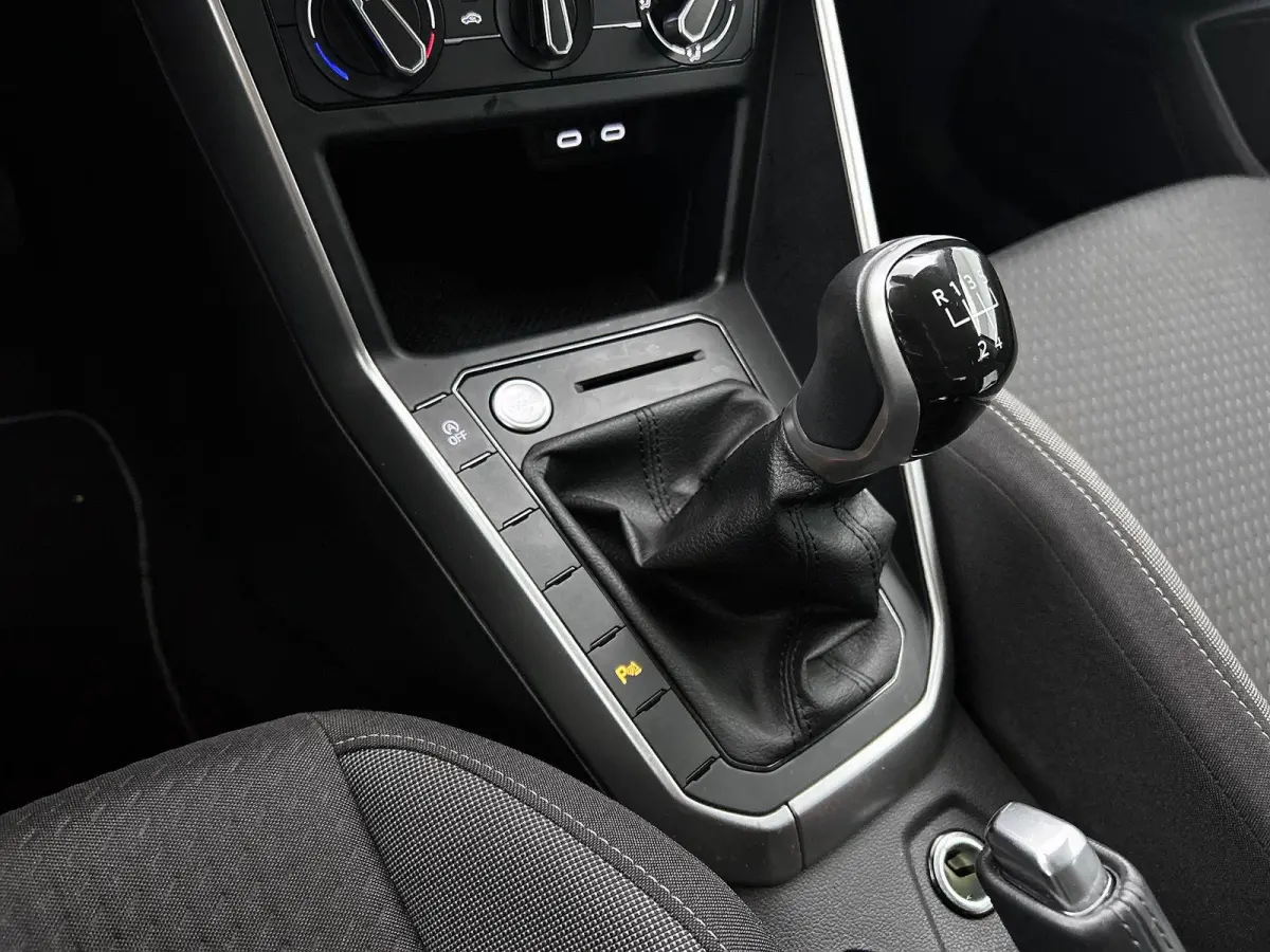 1.0 TSI Life Edition | 95 PK | Digital Cockpit | Airco | Parkeercamera | Keyless | Carplay / Android Auto