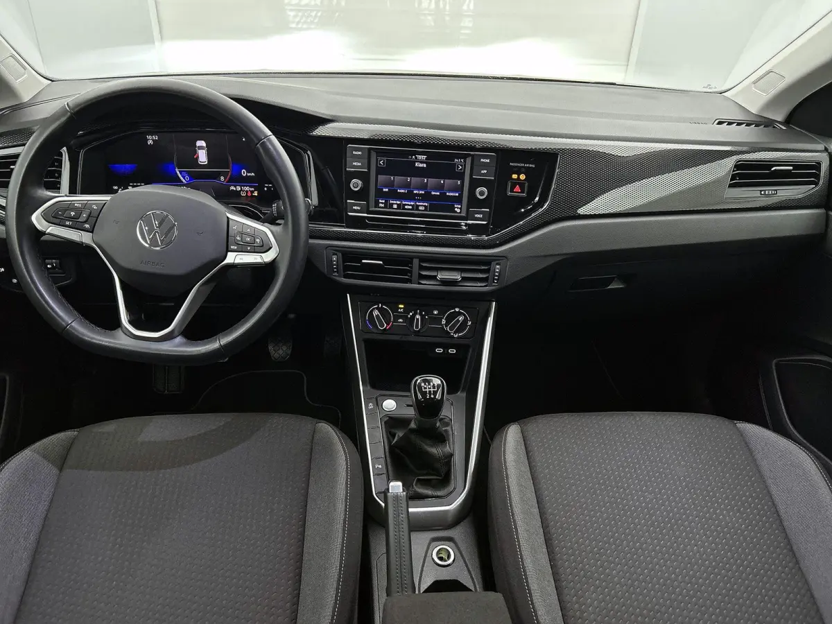 1.0 TSI Life Edition | 95 PK | Digital Cockpit | Airco | Parkeercamera | Keyless | Carplay / Android Auto
