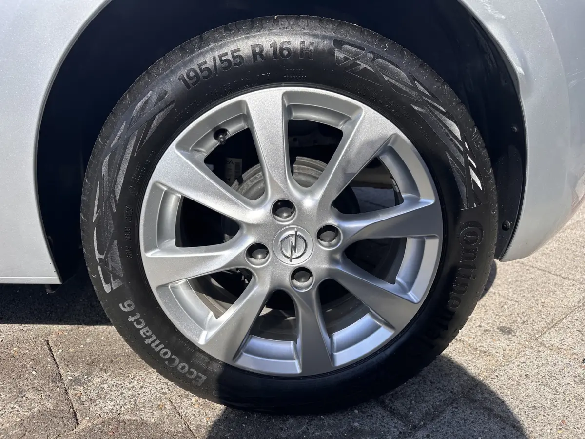 1.2i Edition|Slechts 29000km!!!!|Airco