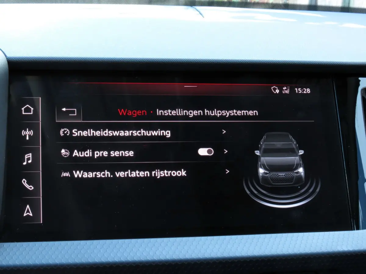25 TFSI epic | DEALER ONDERHOUDEN | SFEERVERLICHTING | CAMERA | 17 INCH VELGEN | NIEUWE BANDEN | APPLE CARPLAY |