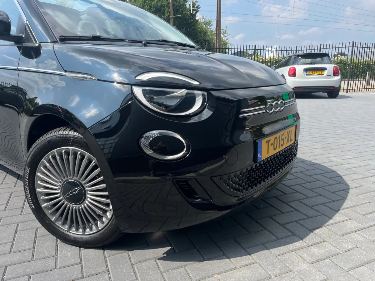 Urban 42 kWh NL.Auto/SOH 94.9%/Carplay/Cabriolet/Groot scherm/1Ste Eigenaar/Dealer onderhouden