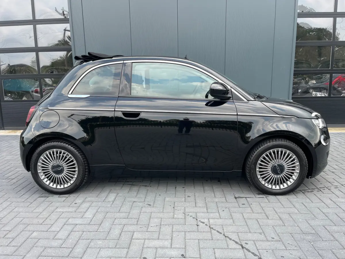 Urban 42 kWh NL.Auto/SOH 94.9%/Carplay/Cabriolet/Groot scherm/1Ste Eigenaar/Dealer onderhouden