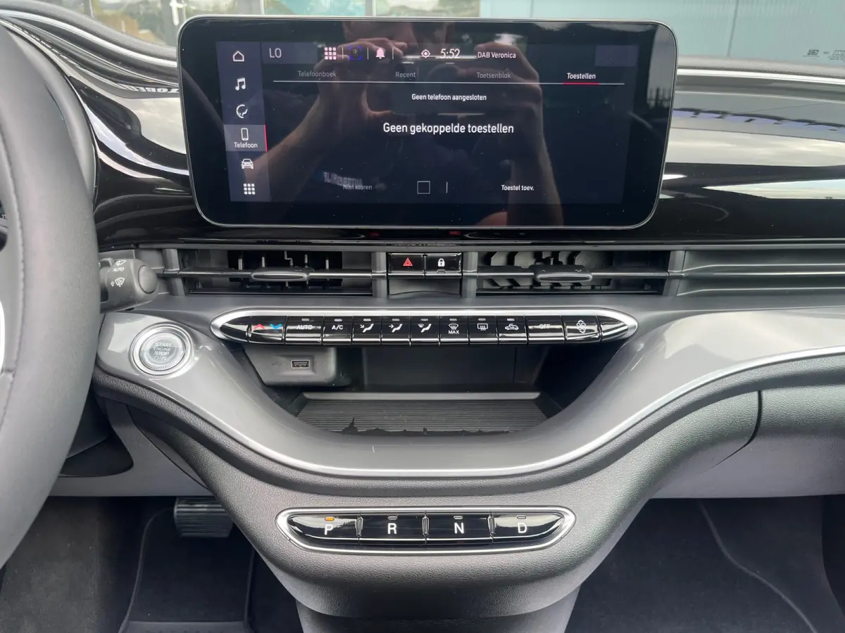 Urban 42 kWh NL.Auto/SOH 94.9%/Carplay/Cabriolet/Groot scherm/1Ste Eigenaar/Dealer onderhouden