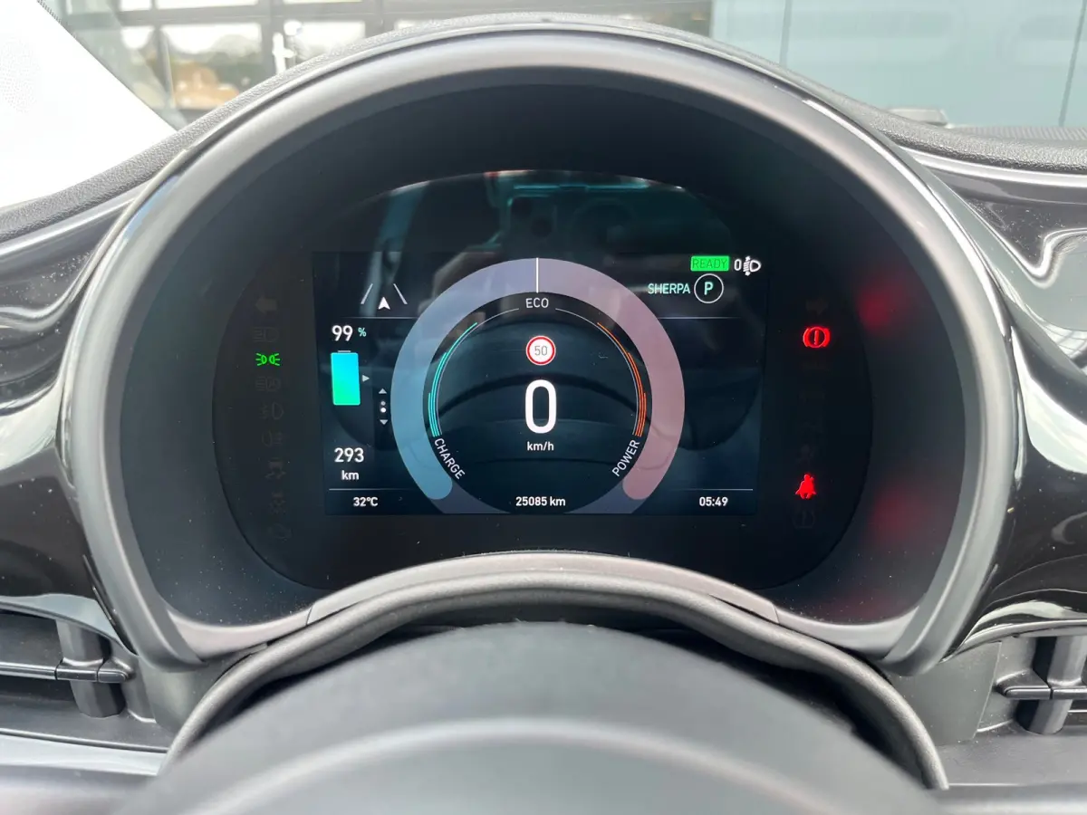Urban 42 kWh NL.Auto/SOH 94.9%/Carplay/Cabriolet/Groot scherm/1Ste Eigenaar/Dealer onderhouden