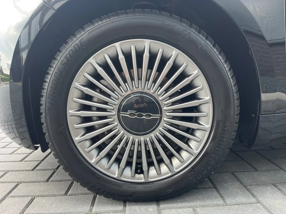 Urban 42 kWh NL.Auto/SOH 94.9%/Carplay/Cabriolet/Groot scherm/1Ste Eigenaar/Dealer onderhouden