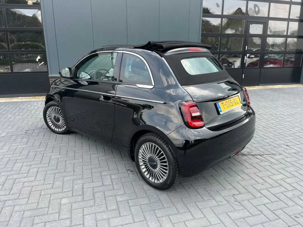 Urban 42 kWh NL.Auto/SOH 94.9%/Carplay/Cabriolet/Groot scherm/1Ste Eigenaar/Dealer onderhouden