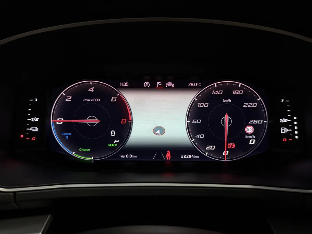 1.4 TSI e-Hybrid PHEV FR Business Intense 20"/Panoramadak/Trekhaak/Camera/Keyless/Dodehoek/Elektrische klep/Stuur + stoelverwarming v+a