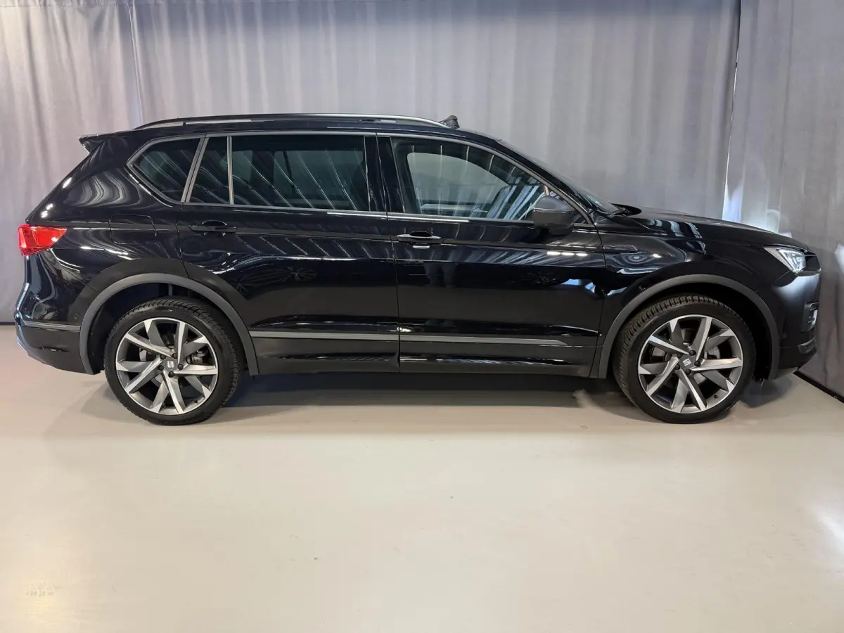 1.4 TSI e-Hybrid PHEV FR Business Intense 20"/Panoramadak/Trekhaak/Camera/Keyless/Dodehoek/Elektrische klep/Stuur + stoelverwarming v+a