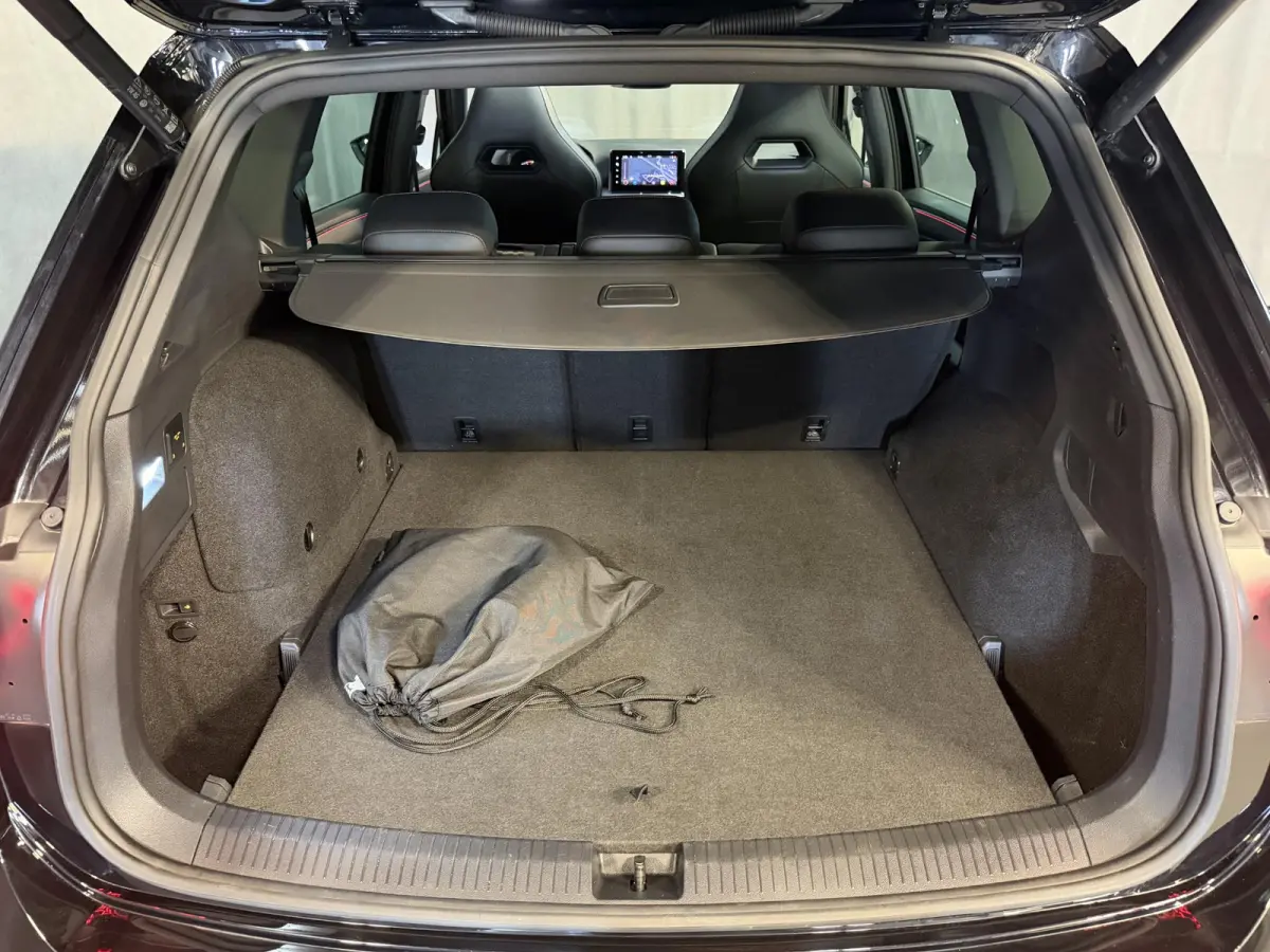 1.4 TSI e-Hybrid PHEV FR Business Intense 20"/Panoramadak/Trekhaak/Camera/Keyless/Dodehoek/Elektrische klep/Stuur + stoelverwarming v+a
