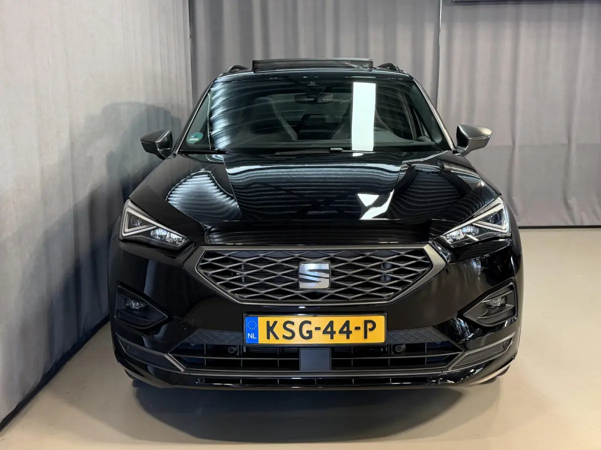 1.4 TSI e-Hybrid PHEV FR Business Intense 20"/Panoramadak/Trekhaak/Camera/Keyless/Dodehoek/Elektrische klep/Stuur + stoelverwarming v+a