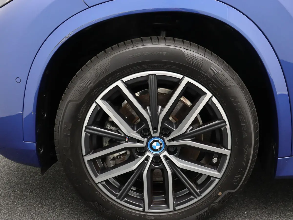 xDrive30 M Sportpakket | Innovation Pack | Comfort Pack | Trekhaak | Elektrisch Verstelbare Sportstoelen | Driving Assistant Professional | Head Up Display | Harman Kardon | 18''