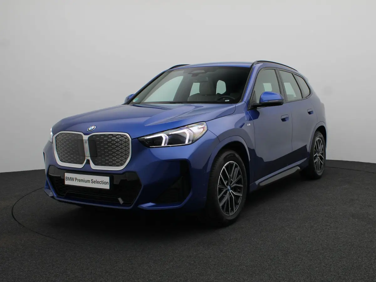 xDrive30 M Sportpakket | Innovation Pack | Comfort Pack | Trekhaak | Elektrisch Verstelbare Sportstoelen | Driving Assistant Professional | Head Up Display | Harman Kardon | 18''