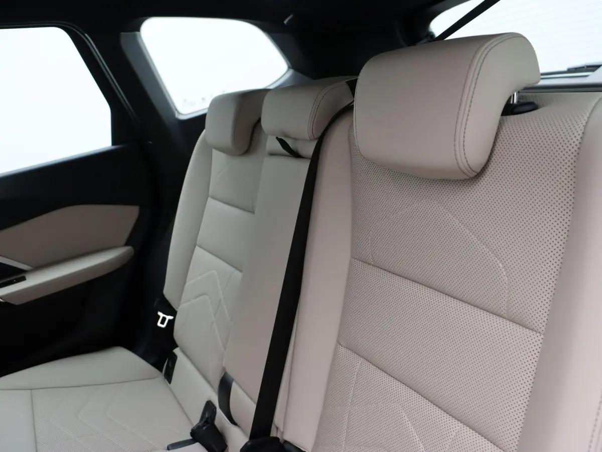 xDrive30 M Sportpakket | Innovation Pack | Comfort Pack | Trekhaak | Elektrisch Verstelbare Sportstoelen | Driving Assistant Professional | Head Up Display | Harman Kardon | 18''