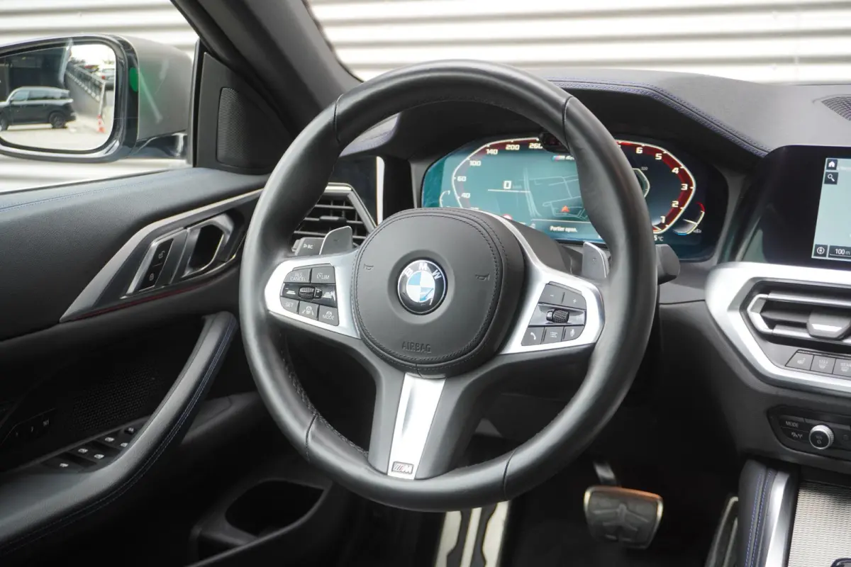M440i xDrive Driving Assistant Professional | BMW Laserlight | HiFi System | 19 inch LM Dubbelspaak M wielen | BMW Head-Up Display